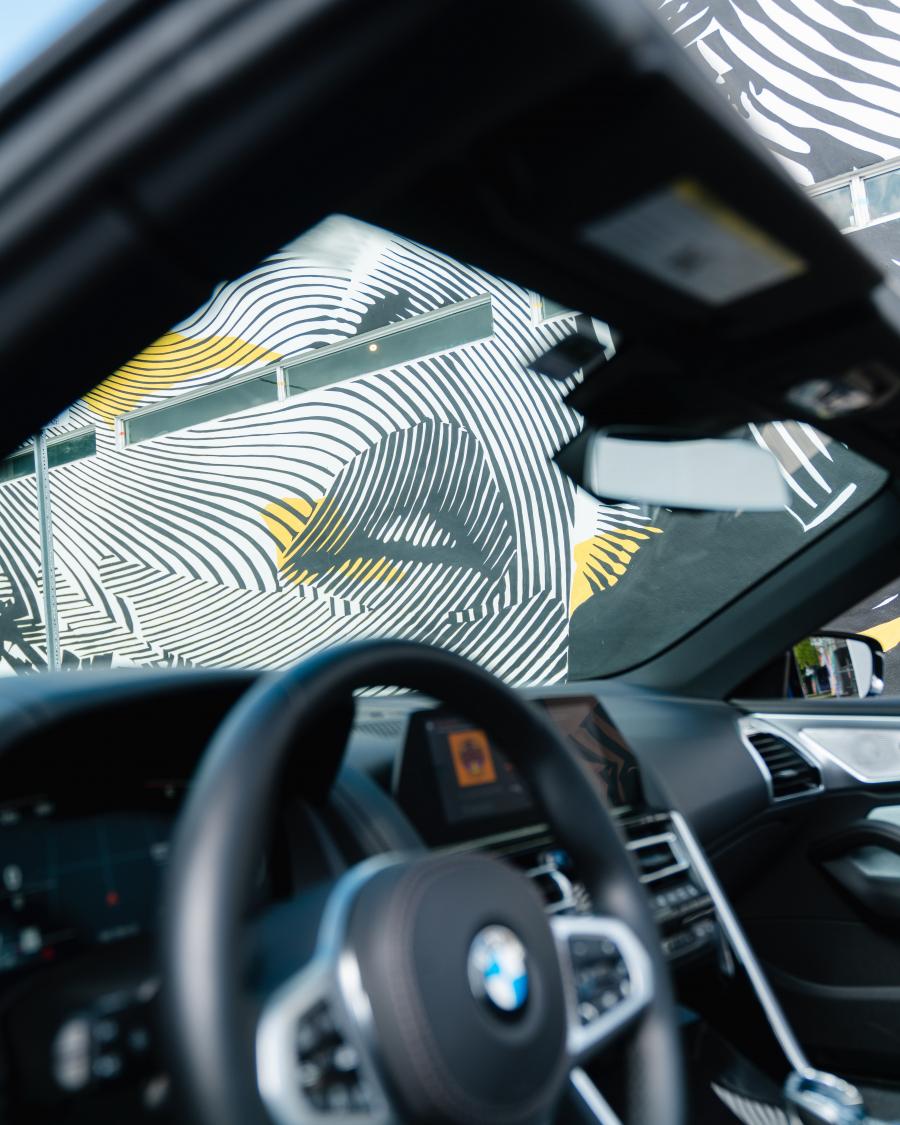 Интерьер BMW M850i xDrive Convertible (G14) 2019 года  (NA) (фото 50 из 59)
